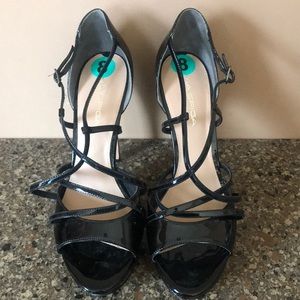 Via Spiga Womens Black Patent Leather Strappy Heel